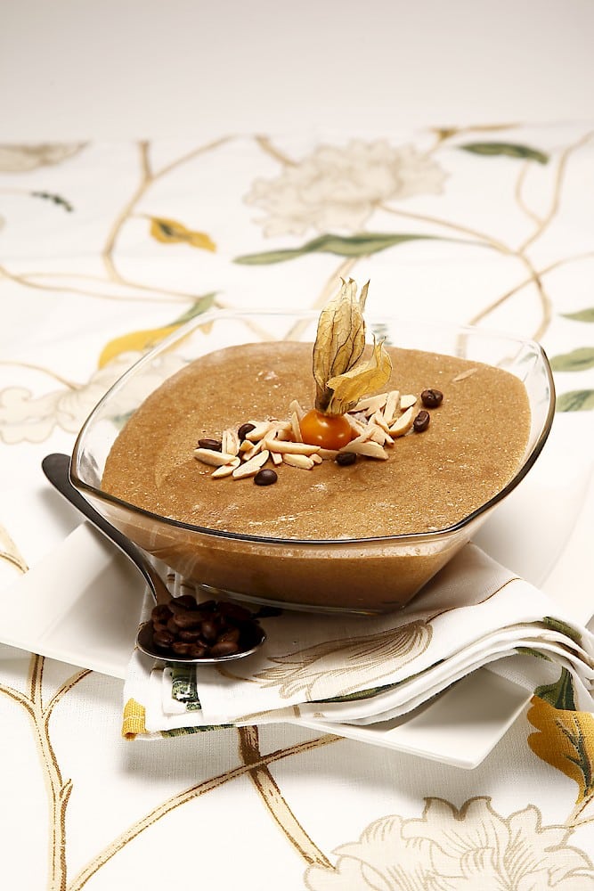 Creme de café e amêndoas